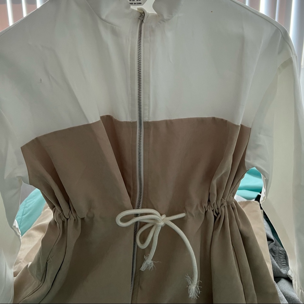 Casual caped jacket